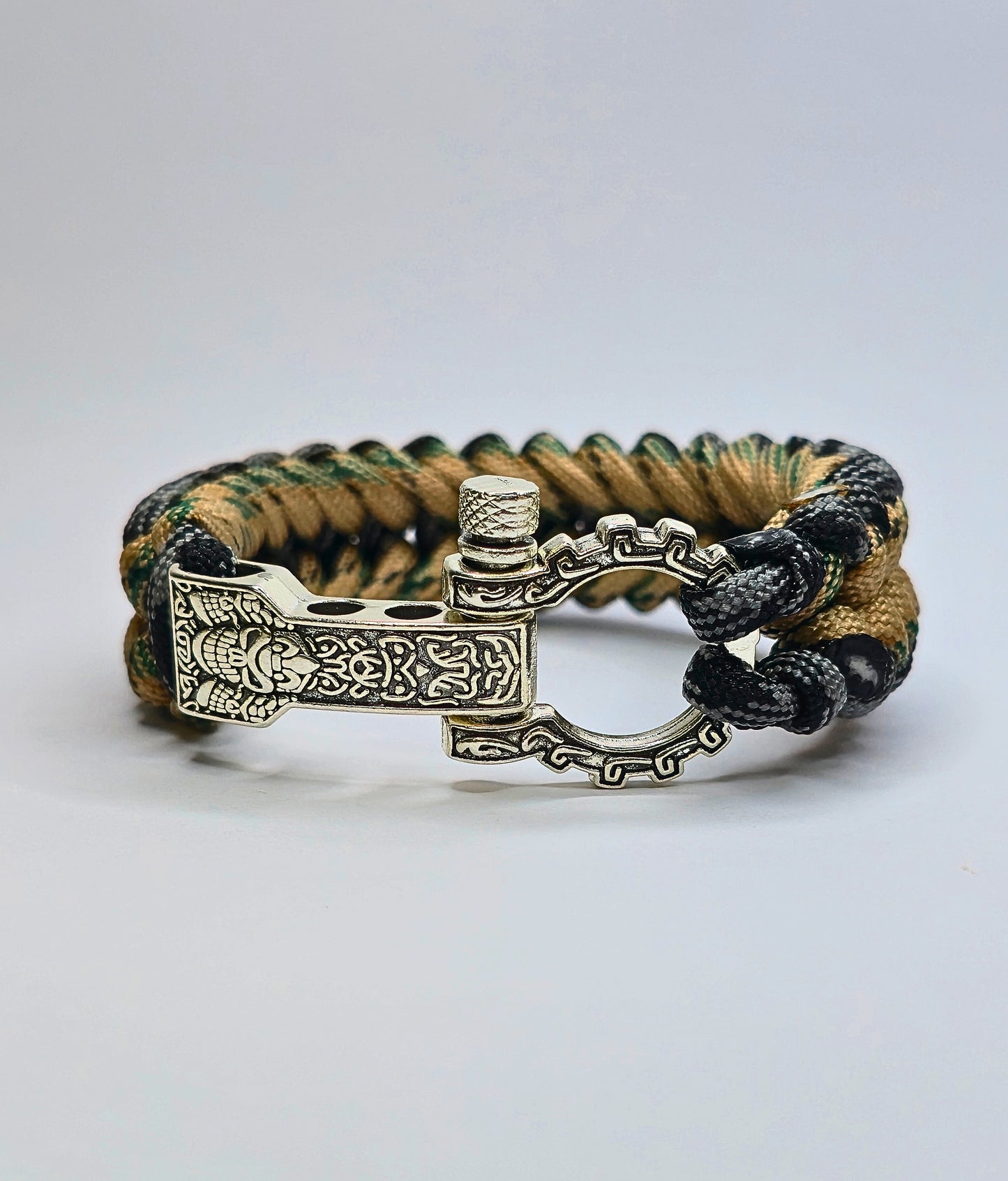 Paracord Armband mit Wikinger-Verschluss