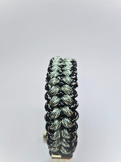 Paracord Armband mit Wikinger-Verschluss